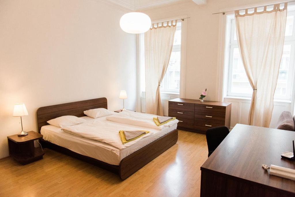 Lion Apartments In Historical Center, Bratislava Old Town Exterior foto